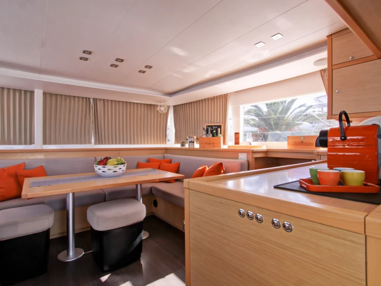 Katamaran mieten in Pozzuoli zum besten Preis