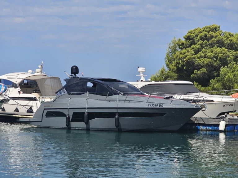 Vermietung Yacht Grginić mit Führerschein