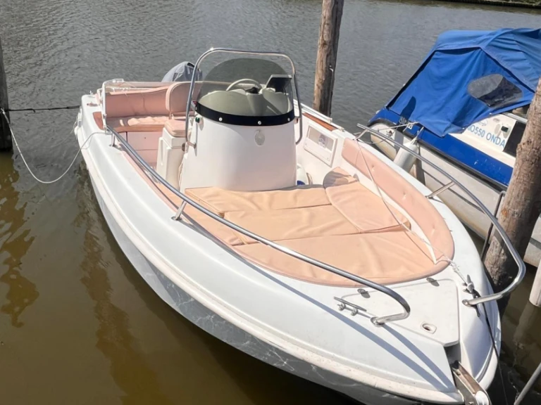 Vermietung Motorboot Elan mit Führerschein