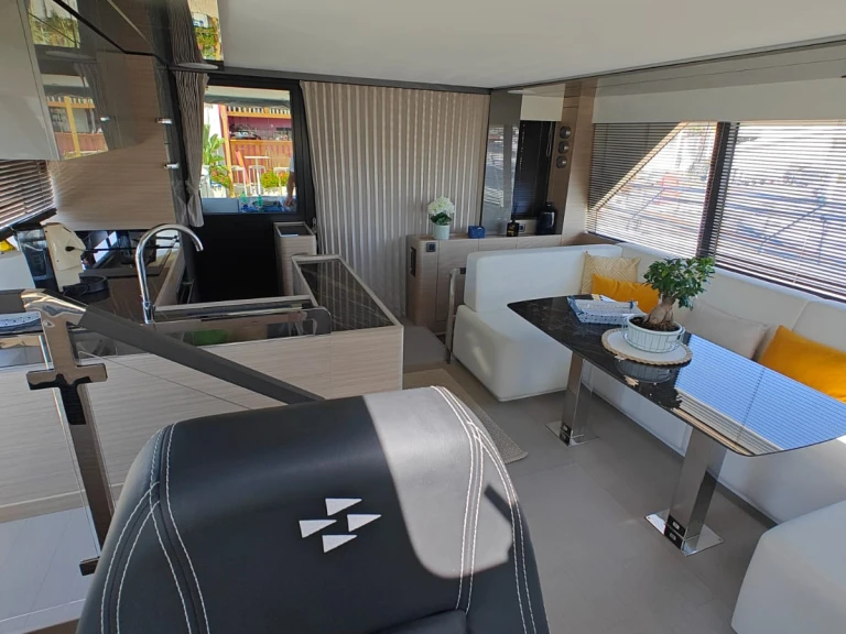 Motorboot mieten in Castellammare di Stabia - Prestige Prestige M48