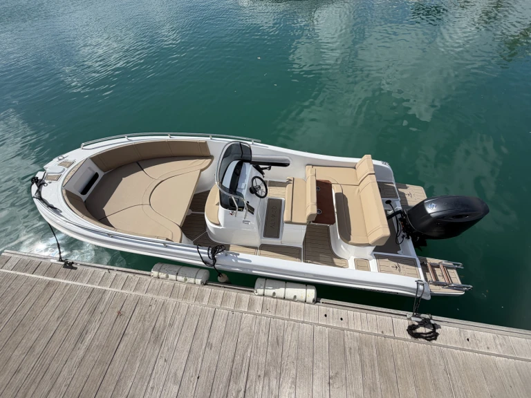 Vermietung Motorboot Allegra Boats mit Führerschein