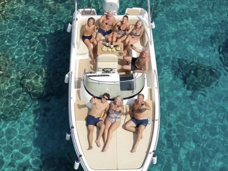 Boot mieten Portals Nous günstig Saver 750 Cabin 