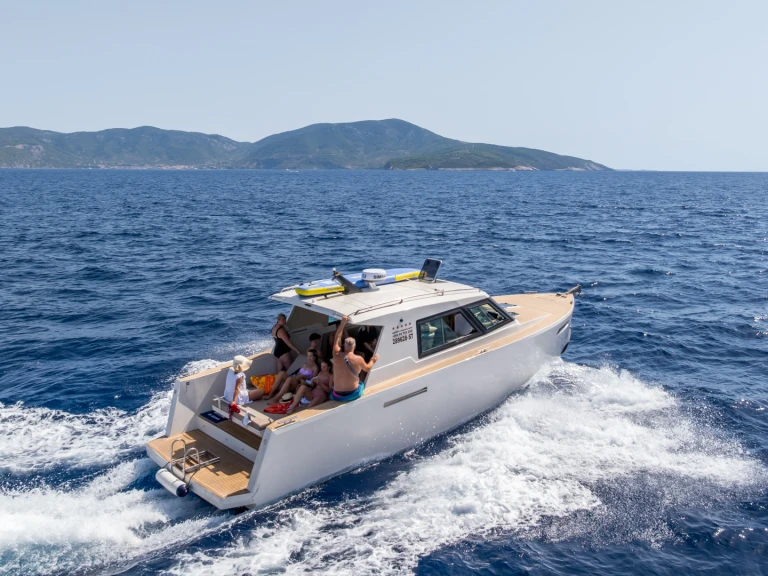 Ein Aliskaf Aliskaf 37 mieten in Split