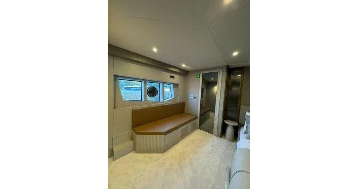 Vermietung Motorboot Custom Made mit Führerschein