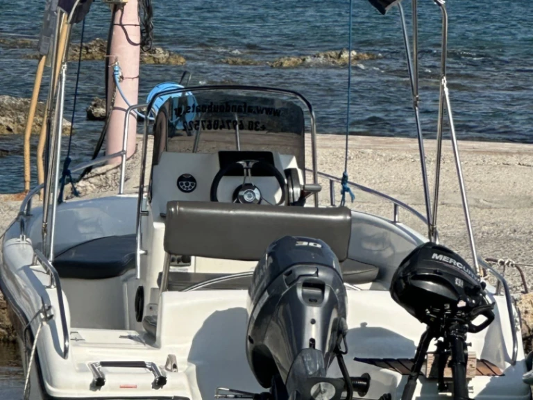 Vermietung Motorboot Poseidon mit Führerschein