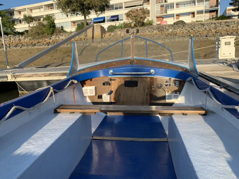 Vermietung Motorboot Kirie mit Führerschein