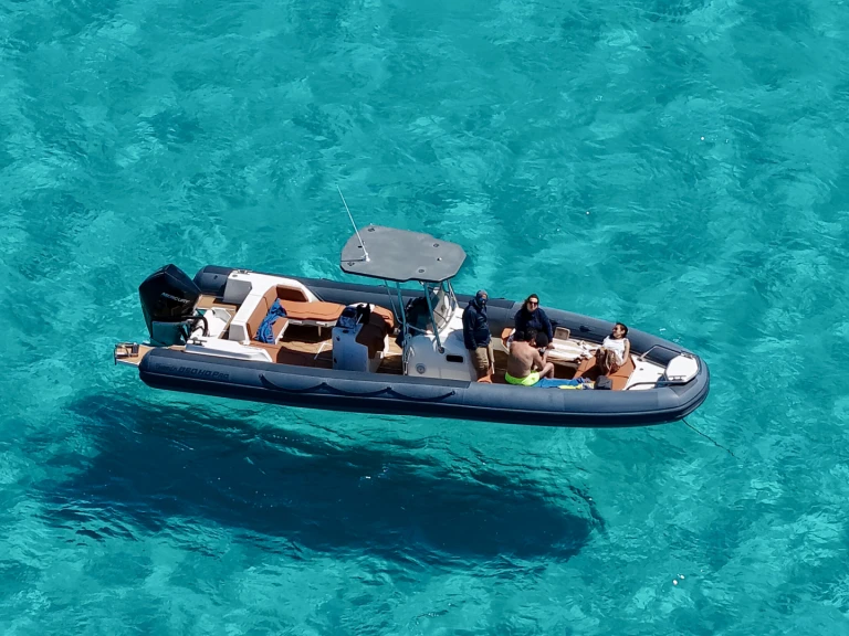 Schlauchboot mieten in Porto di Stintino zum besten Preis
