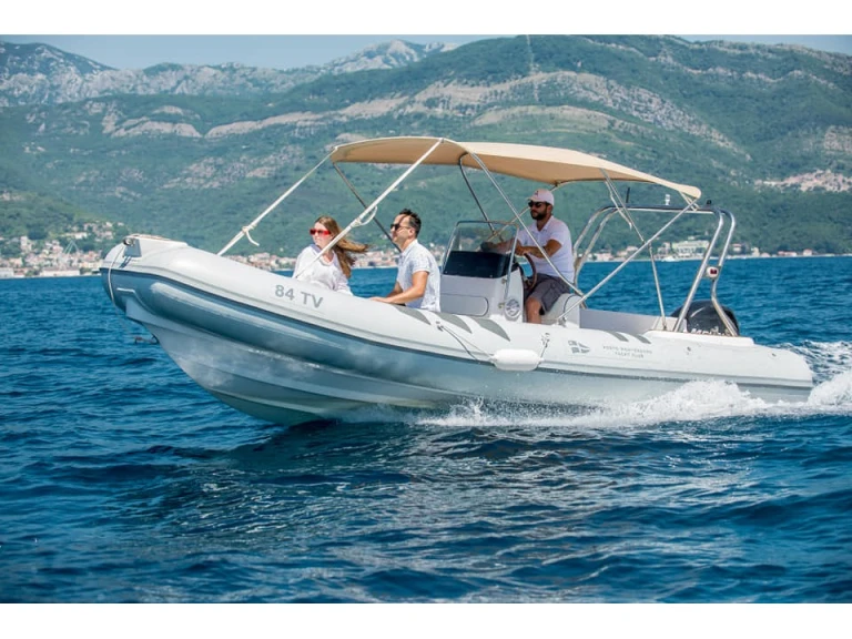 Motorboot mieten in Tivat zum besten Preis