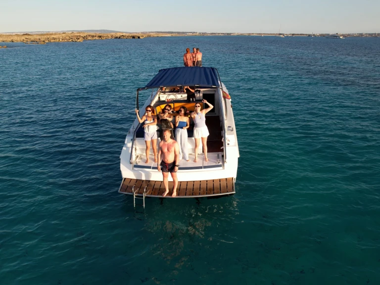 Ein  Cherokee 50 mieten in Ibiza Town