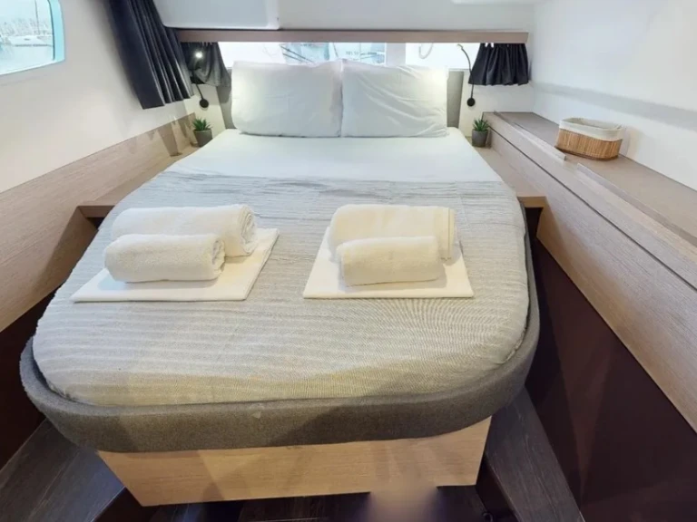 Katamaran mit oder ohne Skipper Fountaine Pajot mieten in Paros (Insel)