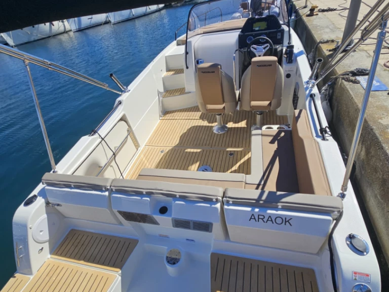 Quicksilver Activ 755 Sundeck mieten Propriano