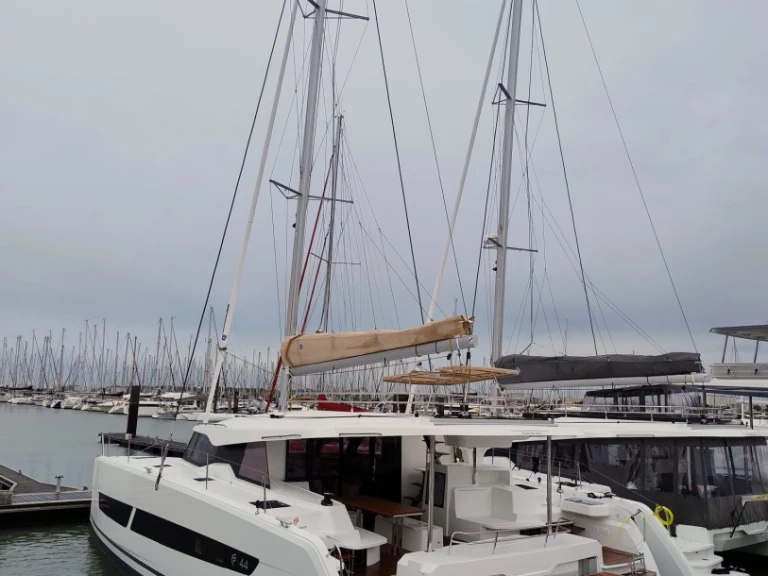 Vermietung Katamaran Fountaine Pajot mit Führerschein