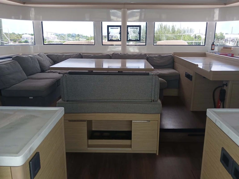 Vermietung Katamaran Lagoon mit Führerschein