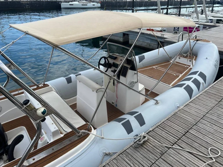 Boot mieten Tivat günstig Stingray Predator 640