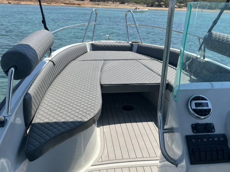 Motorboot mieten in Glyfáda - ISATEK TEKNE COBRA 495