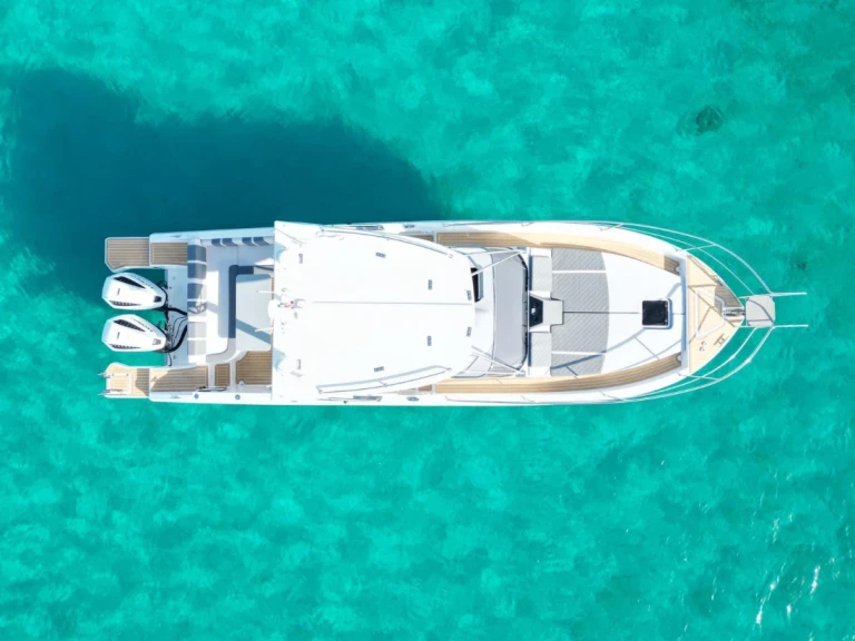 Motorboot mit oder ohne Skipper Saver mieten in Marina di Portisco