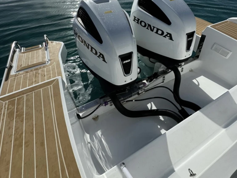 Saver Saver 330 Sport mieten Marina di Portisco
