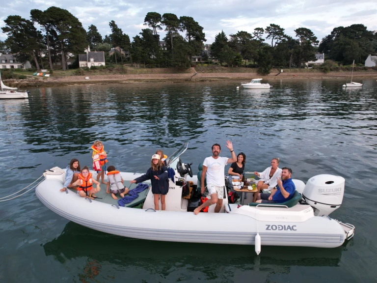 Vermietung Schlauchboot Zodiac mit Führerschein