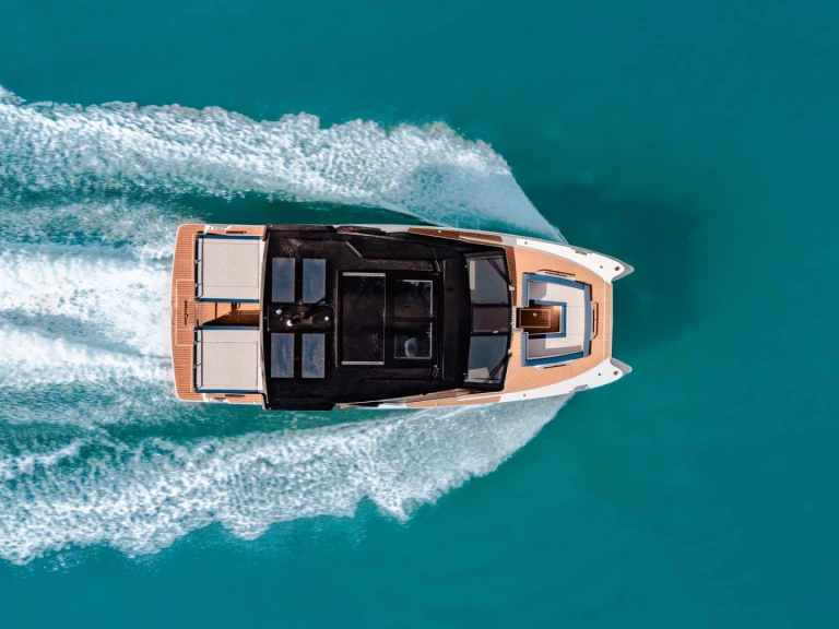 Vermietung Motorboot DRACAN  mit Führerschein