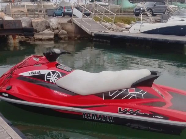 Ein Yamaha Yamaha VX mieten in Port Leucate