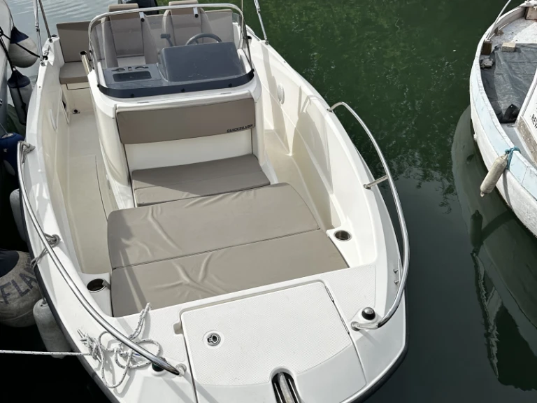 Vermietung Motorboot Quicksilver mit Führerschein
