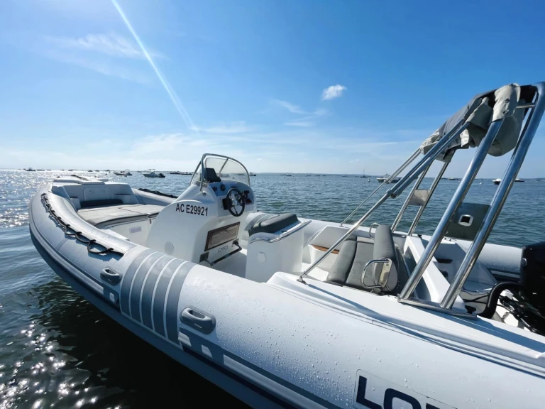 Schlauchboot mieten in Lège-Cap-Ferret zum besten Preis