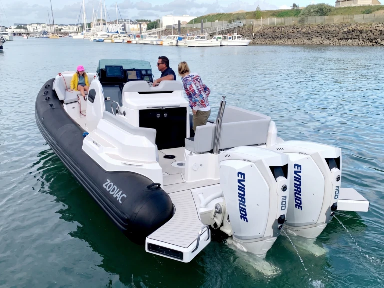 Vermietung Schlauchboot Zodiac mit Führerschein