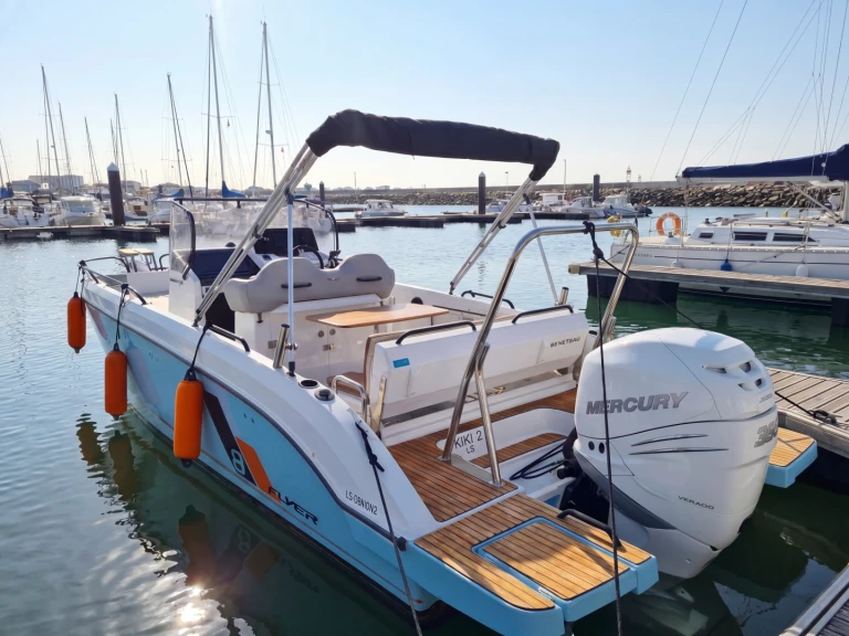 YachtCharter in Les Sables-d'Olonne - Bénéteau Flyer 8 SPACEdeck auf SamBoat