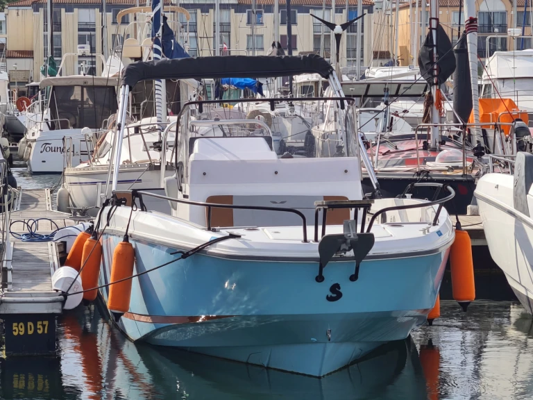 Boot mieten Les Sables-d'Olonne günstig Flyer 8 SPACEdeck