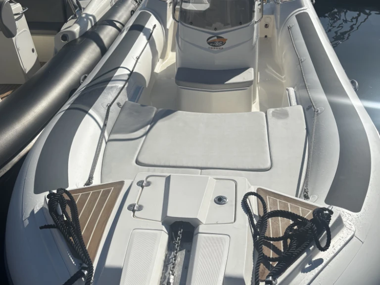 Schlauchboot mieten in Porto-Vecchio zum besten Preis