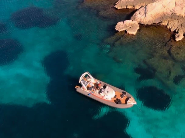Motorboot mit oder ohne Skipper Blu and blu italy mieten in Marseille