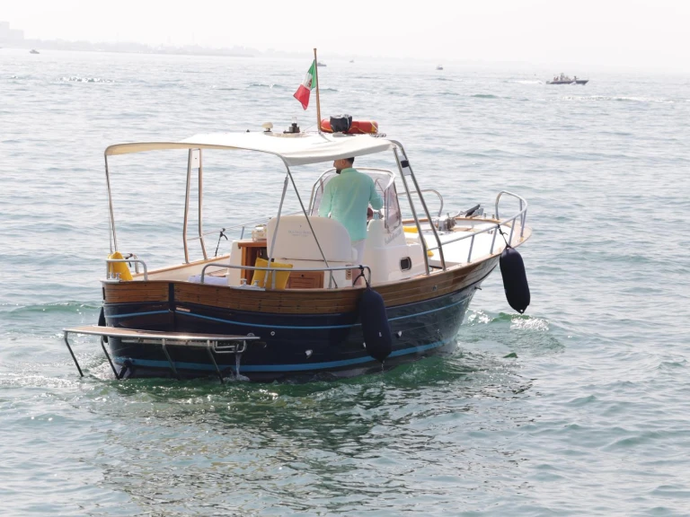 YachtCharter in Salerno - Fratelli Aprea Sorrento 7,50 open cruise auf SamBoat