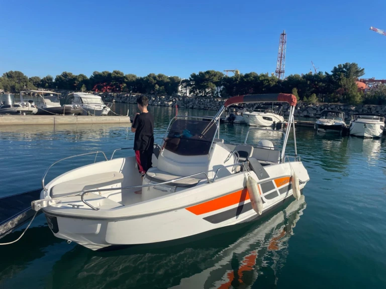 Motorboot mieten in Marseille zum besten Preis