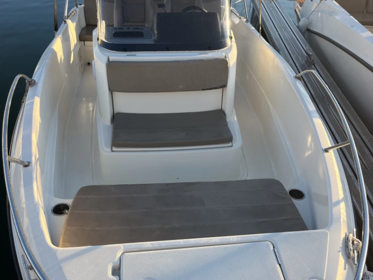 YachtCharter in Marseille - Quicksilver Activ 605 Open auf SamBoat