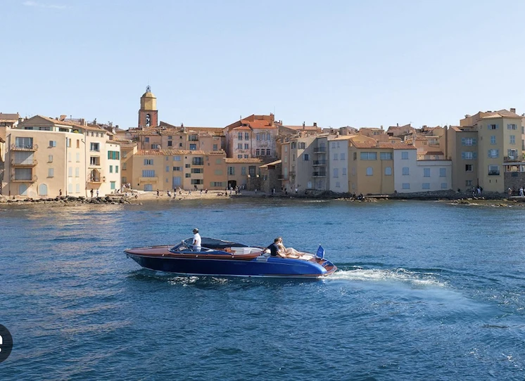 Motorboot mit oder ohne Skipper Riva mieten in Port de Saint Tropez