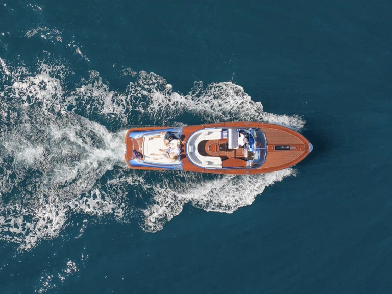 Motorboot mieten in Port de Saint Tropez zum besten Preis