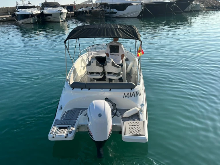Vermietung Motorboot Astec mit Führerschein