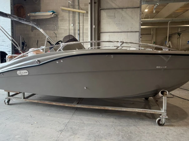 Motorboot mieten in Angera - Clear Aries Open L