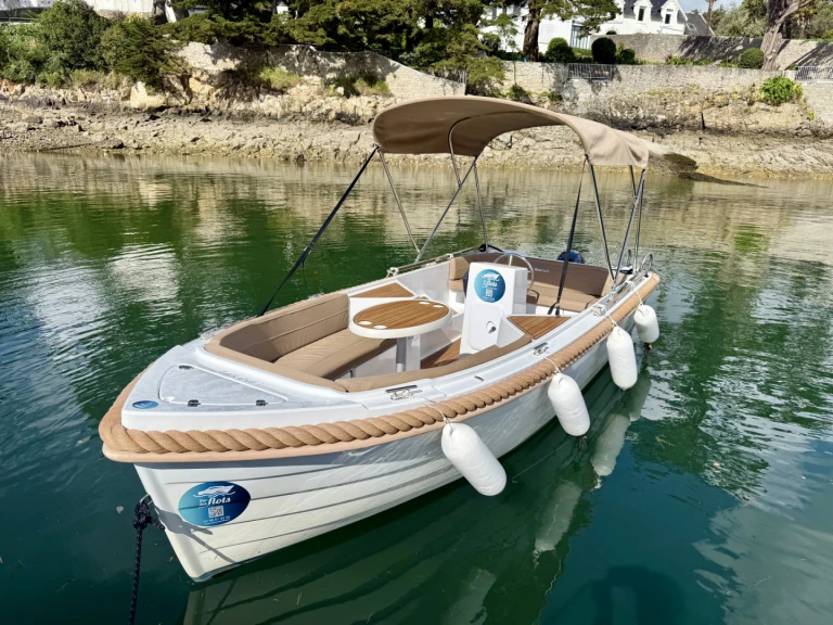 Ein Silver Yacht Silver 495 mieten in Combrit