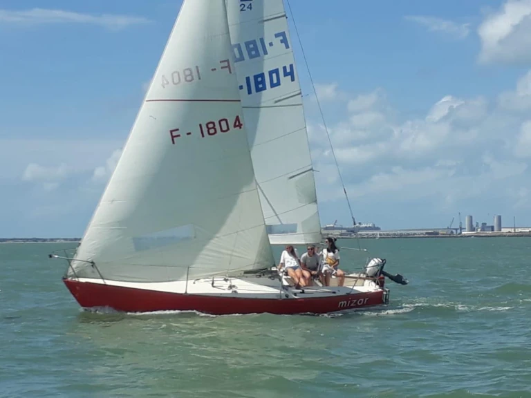 YachtCharter in La Rochelle - J Composites J 24 auf SamBoat