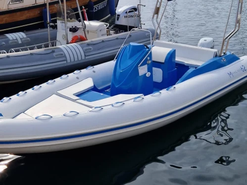 Schlauchboot mit oder ohne Skipper Magnus mieten in Porto Rotondo