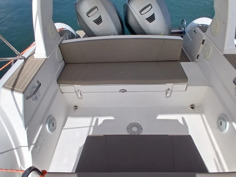 Vermietung Schlauchboot Capelli mit Führerschein