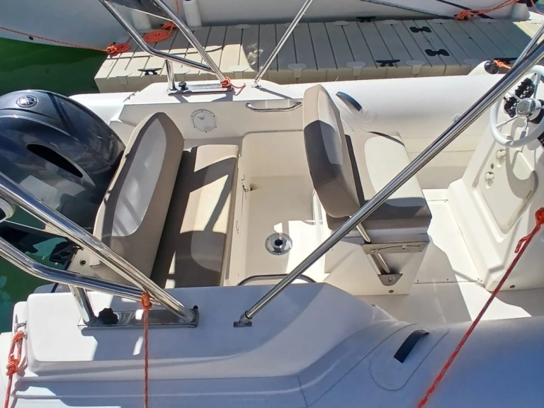Bootsverleih Capelli Tempest 600 Portimão Samboat