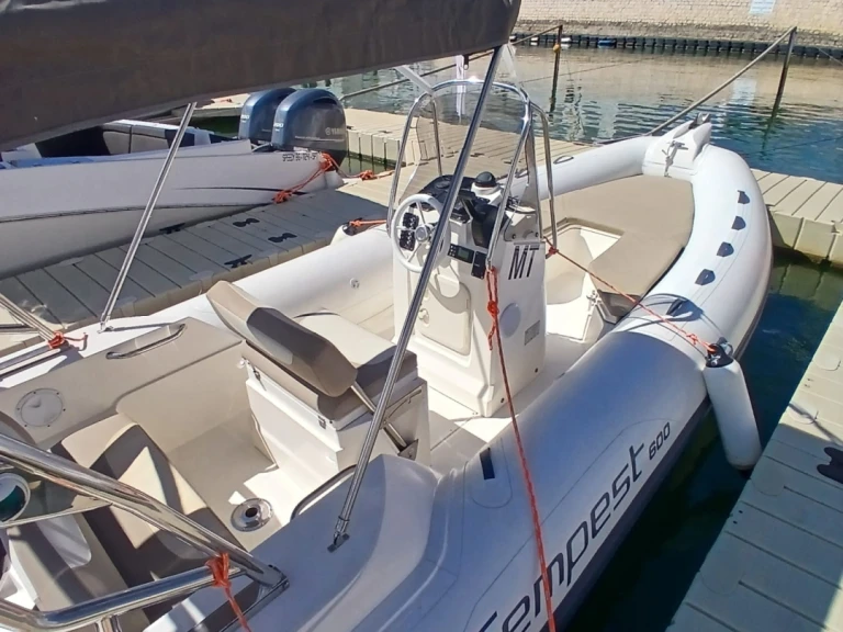 Schlauchboot mit oder ohne Skipper Capelli mieten in Portimão