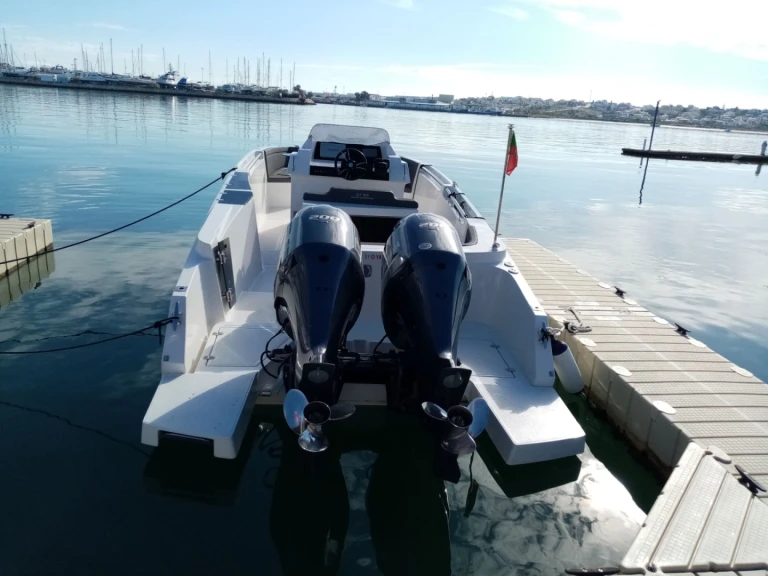 Ein Pacific Craft Pacific Craft 27 RX mieten in Portimão