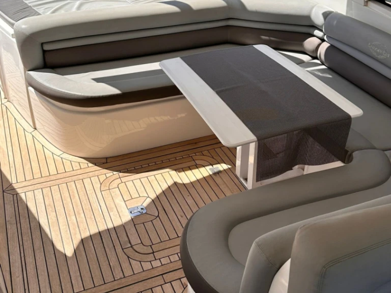 Yacht mit oder ohne Skipper Sunseeker mieten in Portimão