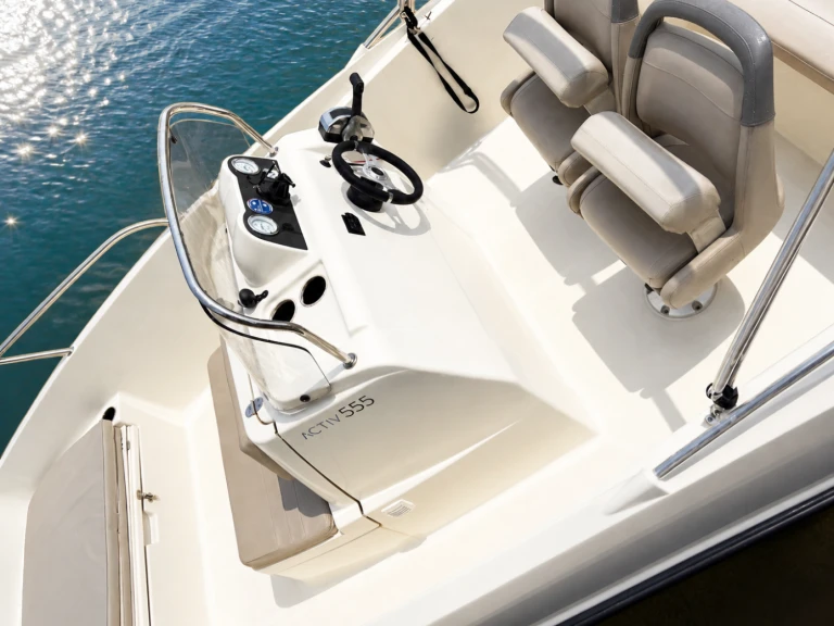 Bootsverleih Quicksilver Activ 555 Open Port-Camargue Samboat