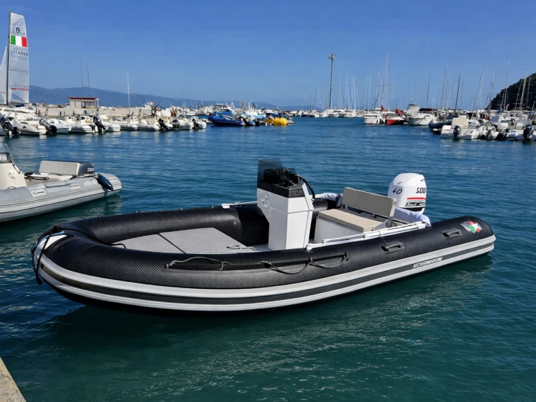 Vermietung Schlauchboot Novamarine mit Führerschein