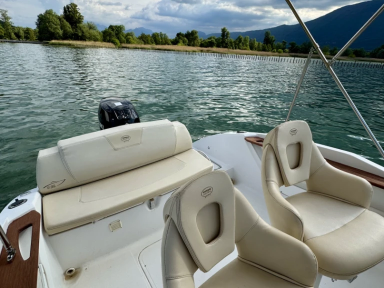 Motorboot mit oder ohne Skipper Sessa Marine mieten in Aix-les-Bains