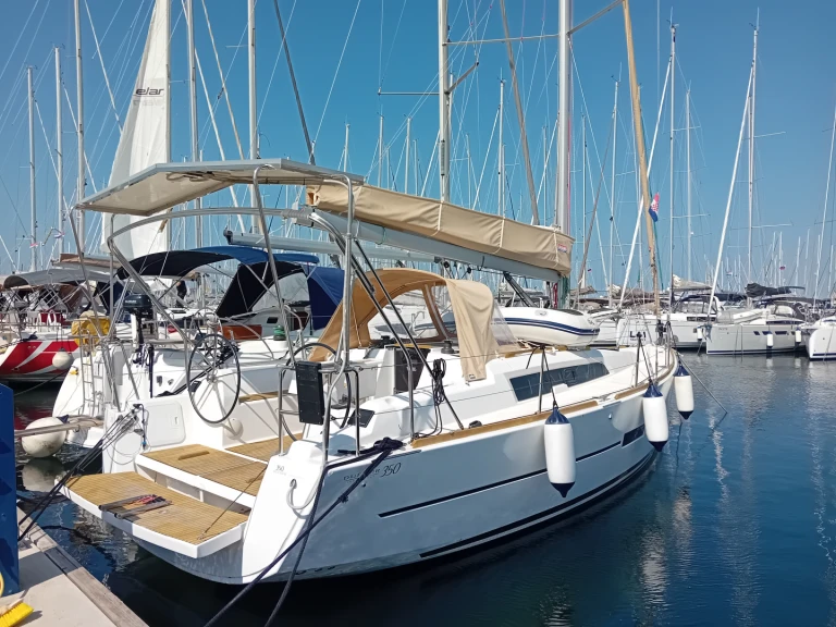 Bootsverleih Dufour Dufour 350 Grand Large Biograd na Moru Samboat